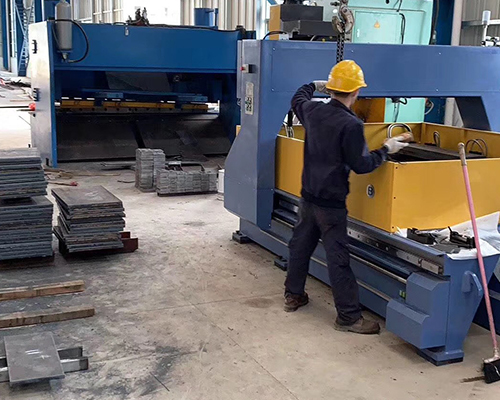 太原利鵬偉業(yè)公司鋼材生產(chǎn)的方法是什么？